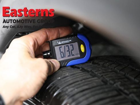 Used 2021 Nissan Rogue SV w/ Premium Package AWD/4WD image 29