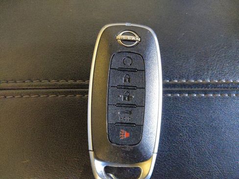 Used 2024 Nissan Sentra SV FWD image 32