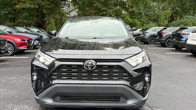 Used 2022 Toyota RAV4 XLE Premium FWD image 2