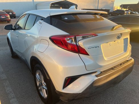Used 2020 Toyota C-HR LE image 6