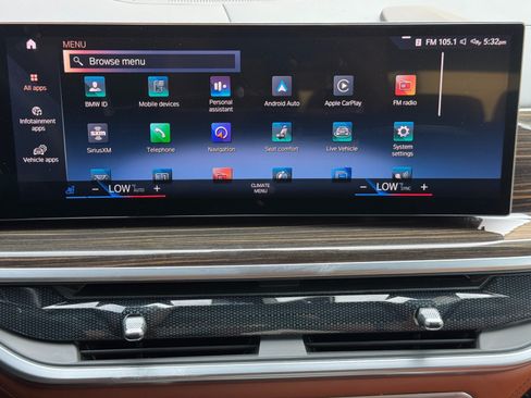 Used 2023 BMW X7 xDrive40i w/ Executive Package AWD/4WD image 28