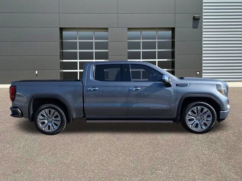 Used 2021 GMC Sierra 1500 Denali w/ Denali Ultimate Package AWD/4WD image 4