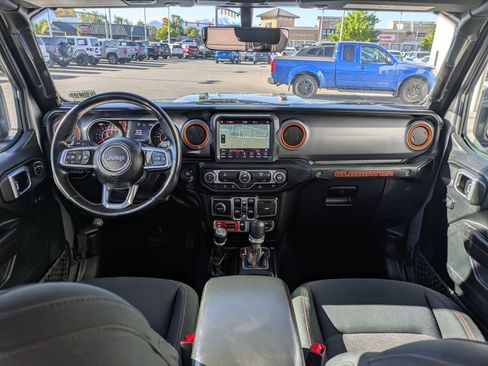 Used 2021 Jeep Gladiator Mojave AWD/4WD image 30