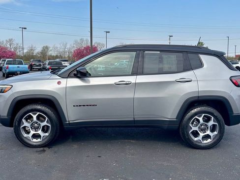 Used 2022 Jeep Compass Trailhawk w/ Trailhawk Elite Group AWD/4WD image 4