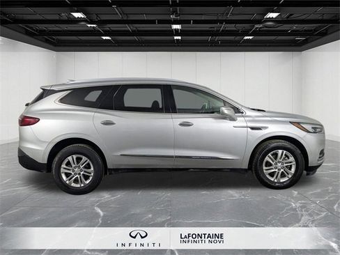 Used 2018 Buick Enclave Essence image 6
