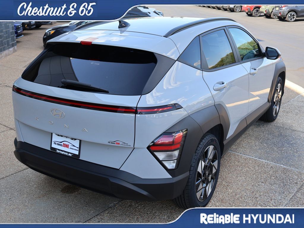 Certified 2024 Hyundai Kona SEL w/ Convenience Package FWD image 6