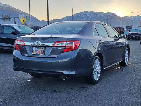 Used 2012 Toyota Camry XLE image 3