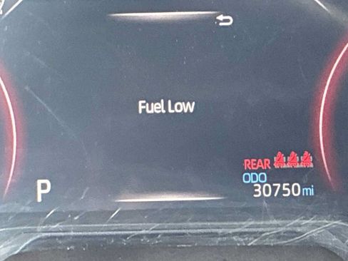 Used 2025 Toyota RAV4 XLE AWD/4WD image 10