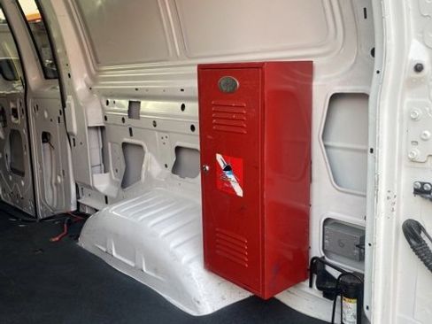 Used 2010 Ford E-250 and Econoline 250 image 27