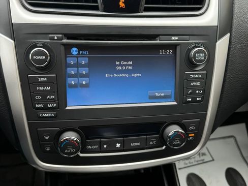 Used 2016 Nissan Altima 2.5 SV w/ Convenience Package image 39