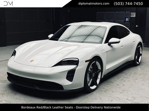 Used 2022 Porsche Taycan image 1
