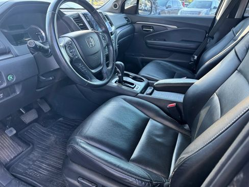 Used 2017 Honda Ridgeline RTL-T image 9
