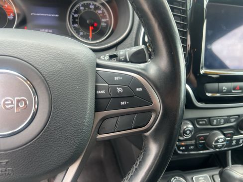Used 2020 Jeep Cherokee Limited AWD/4WD image 27