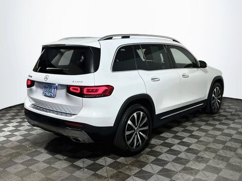 Used 2022 Mercedes-Benz GLB 250 4MATIC w/ Premium Package Lite image 7