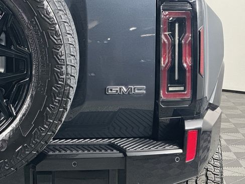 Used 2026 GMC Hummer EV SUV AWD/4WD image 15