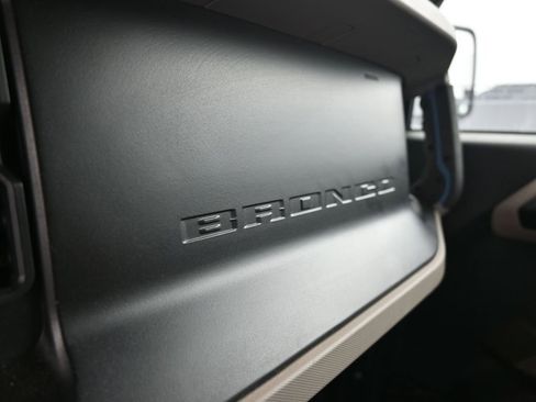 Used 2021 Ford Bronco Wildtrak image 29