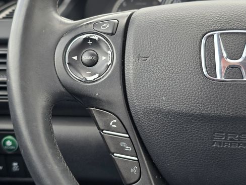 Used 2015 Honda Accord EX-L image 31