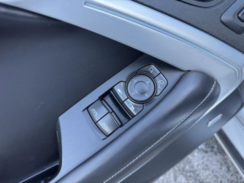 Used 2019 Chevrolet Camaro SS image 31