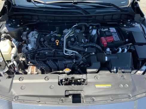 Used 2024 Nissan Altima 2.5 SV FWD image 22