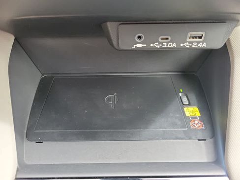Certified 2025 Subaru Forester Premium AWD/4WD image 16