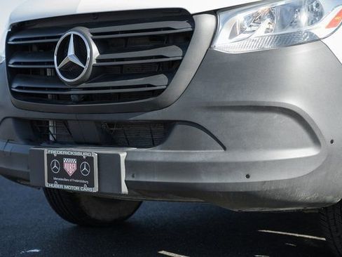 Used 2024 Mercedes-Benz Sprinter 2500 image 13