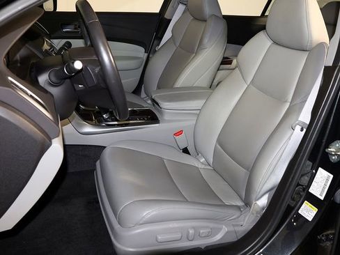 Used 2015 Acura TLX FWD image 4
