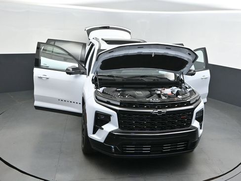 New 2026 Chevrolet Traverse RS w/ LPO, Floor Liner Package image 54