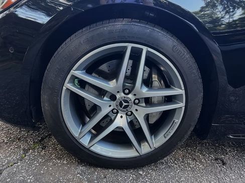 Used 2018 Mercedes-Benz S 560 4MATIC Sedan w/ AMG Line Exterior image 43