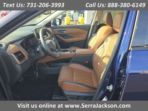 Used 2025 Nissan Rogue Platinum w/ Tech Package AWD/4WD image 1