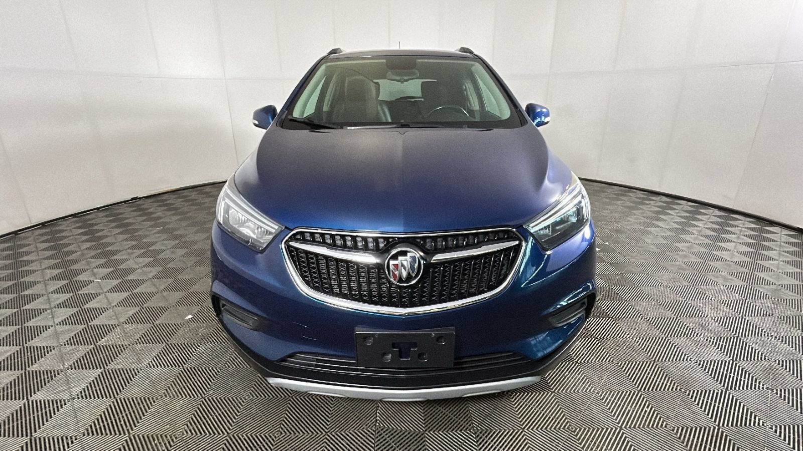 Used 2019 Buick Encore Preferred AWD/4WD image 9