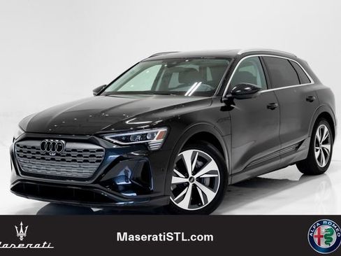 Used 2024 Audi Q8 e-tron Premium Plus w/ Premium Plus Package AWD/4WD image 1