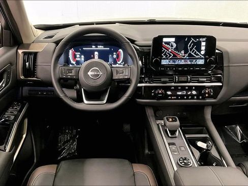 New 2025 Nissan Pathfinder Platinum w/ Lighting Package (N93) image 19