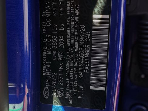 Used 2023 Hyundai Elantra SEL w/ Convenience Package image 32