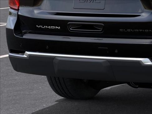 New 2026 GMC Yukon XL Elevation AWD/4WD image 14