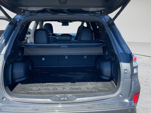Used 2025 Subaru Forester Touring AWD/4WD image 10