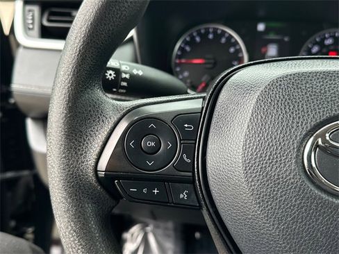 Certified 2022 Toyota RAV4 LE image 26