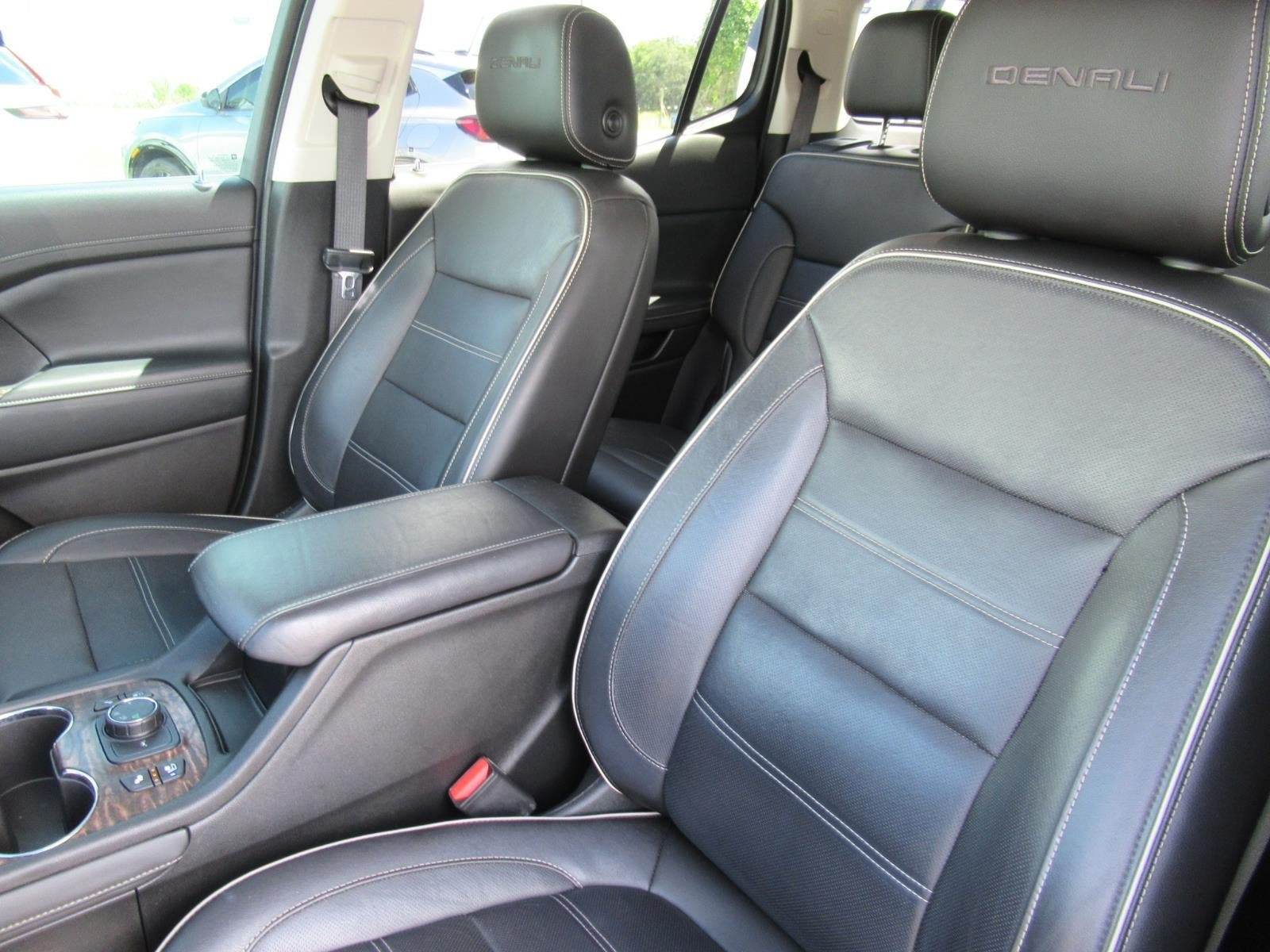 Used 2020 GMC Acadia Denali w/ Technology Package FWD image 20