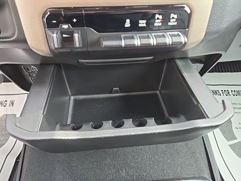 Used 2019 RAM 1500 Laramie AWD/4WD image 33
