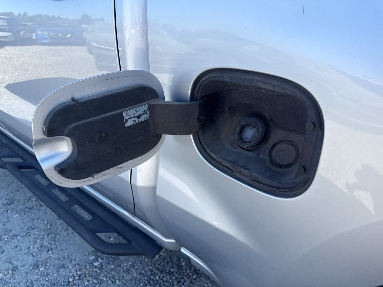 Used 2019 Chevrolet Silverado 1500 LT w/ All-Star Edition RWD image 9