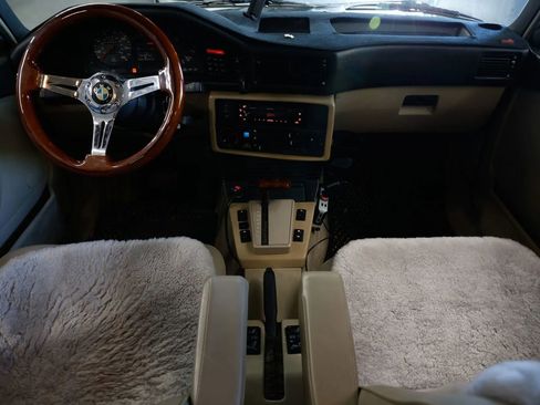 Used 1987 BMW 528e Sedan image 11