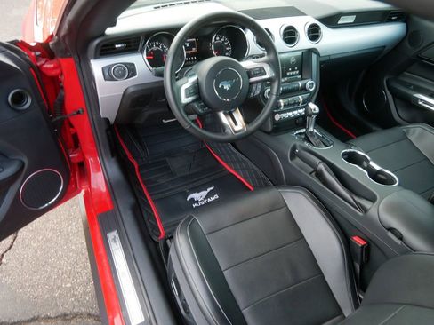 Used 2015 Ford Mustang Premium image 10