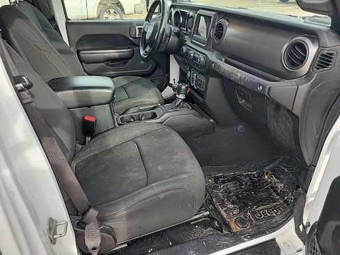 Used 2021 Jeep Gladiator Sport image 12
