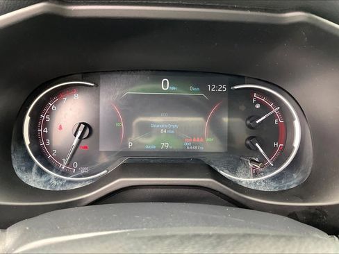 Used 2024 Toyota RAV4 XLE FWD image 25