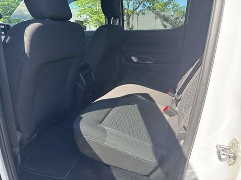 Used 2024 Ford Ranger XLT w/ Equipment Group 301A High AWD/4WD image 40