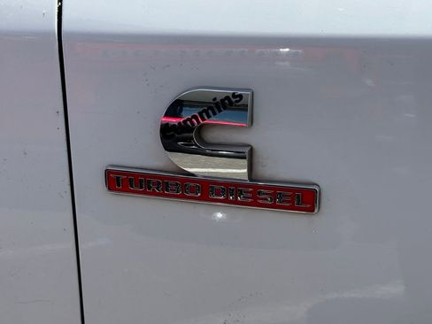 Used 2021 RAM 2500 Tradesman w/ Chrome Appearance Group RWD image 4