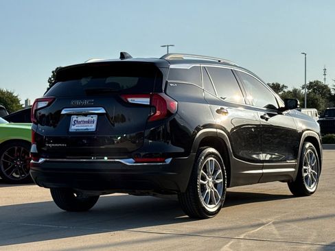 Used 2022 GMC Terrain SLT FWD image 9