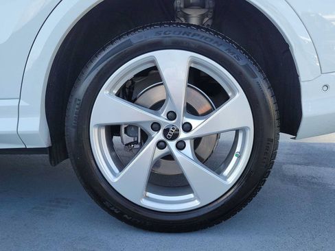 Certified 2025 Audi Q5 Premium w/ Premium Plus AWD/4WD image 12