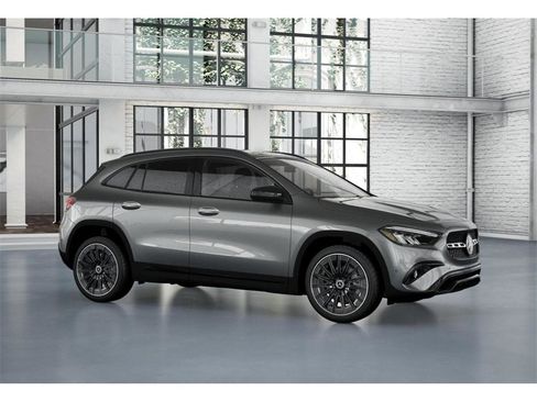New 2026 Mercedes-Benz GLA 250 4MATIC image 13