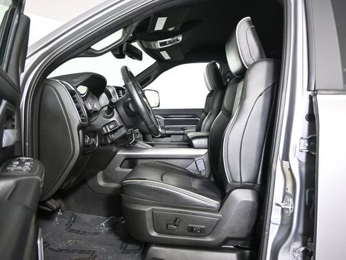 Used 2022 RAM 2500 Laramie w/ Night Edition AWD/4WD image 21