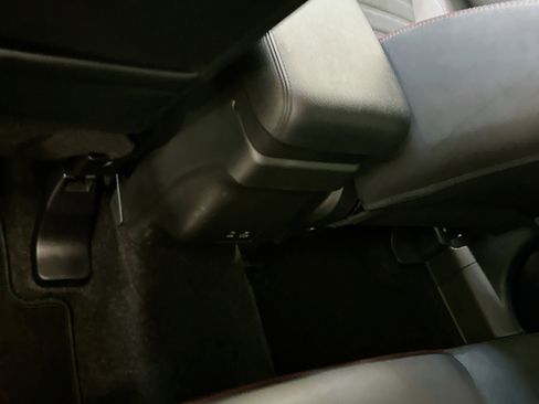 Used 2024 Mitsubishi Outlander Sport SE image 27